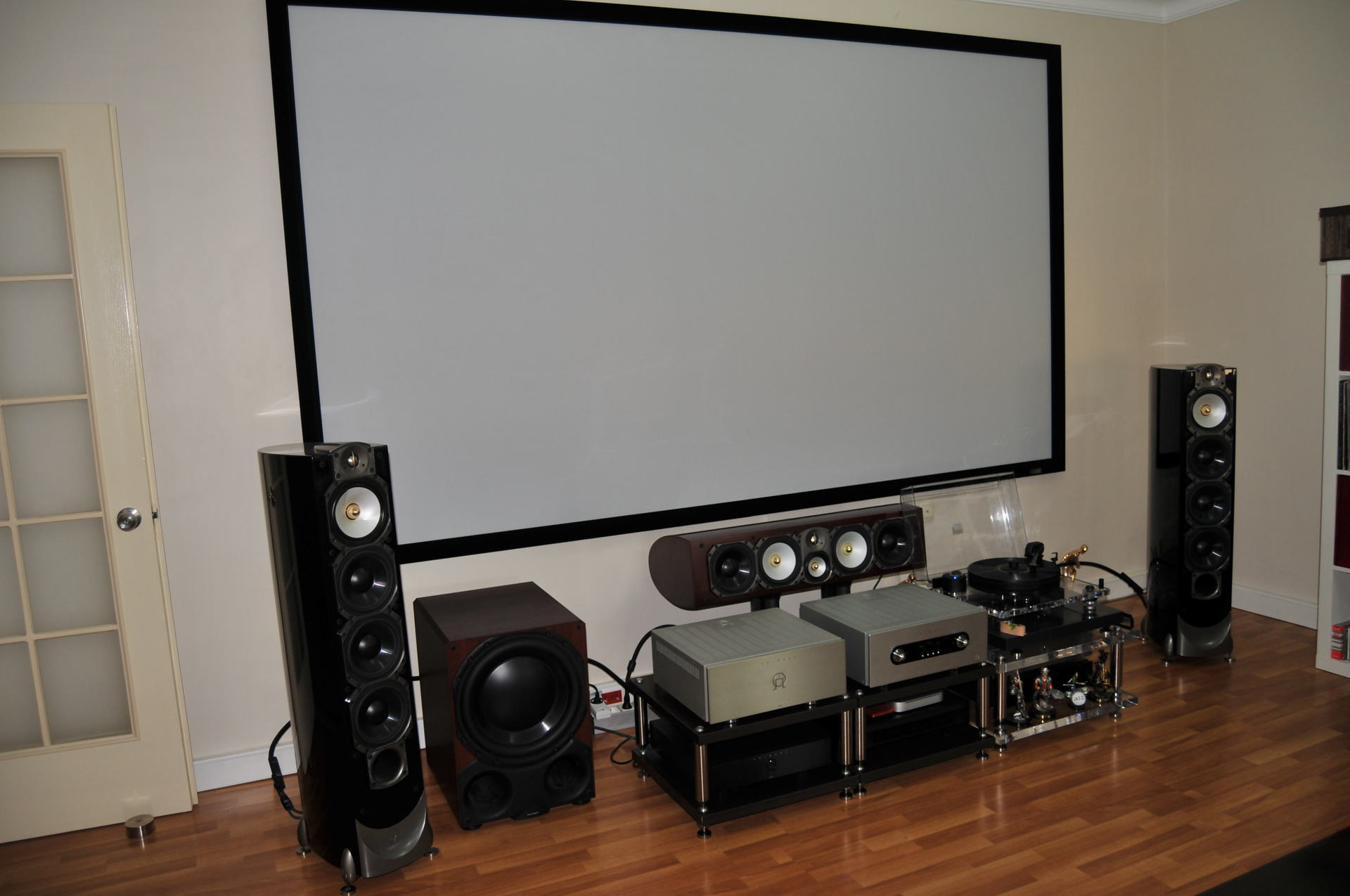 byali's Home Theater Gallery - HT Galleries (89 photos)