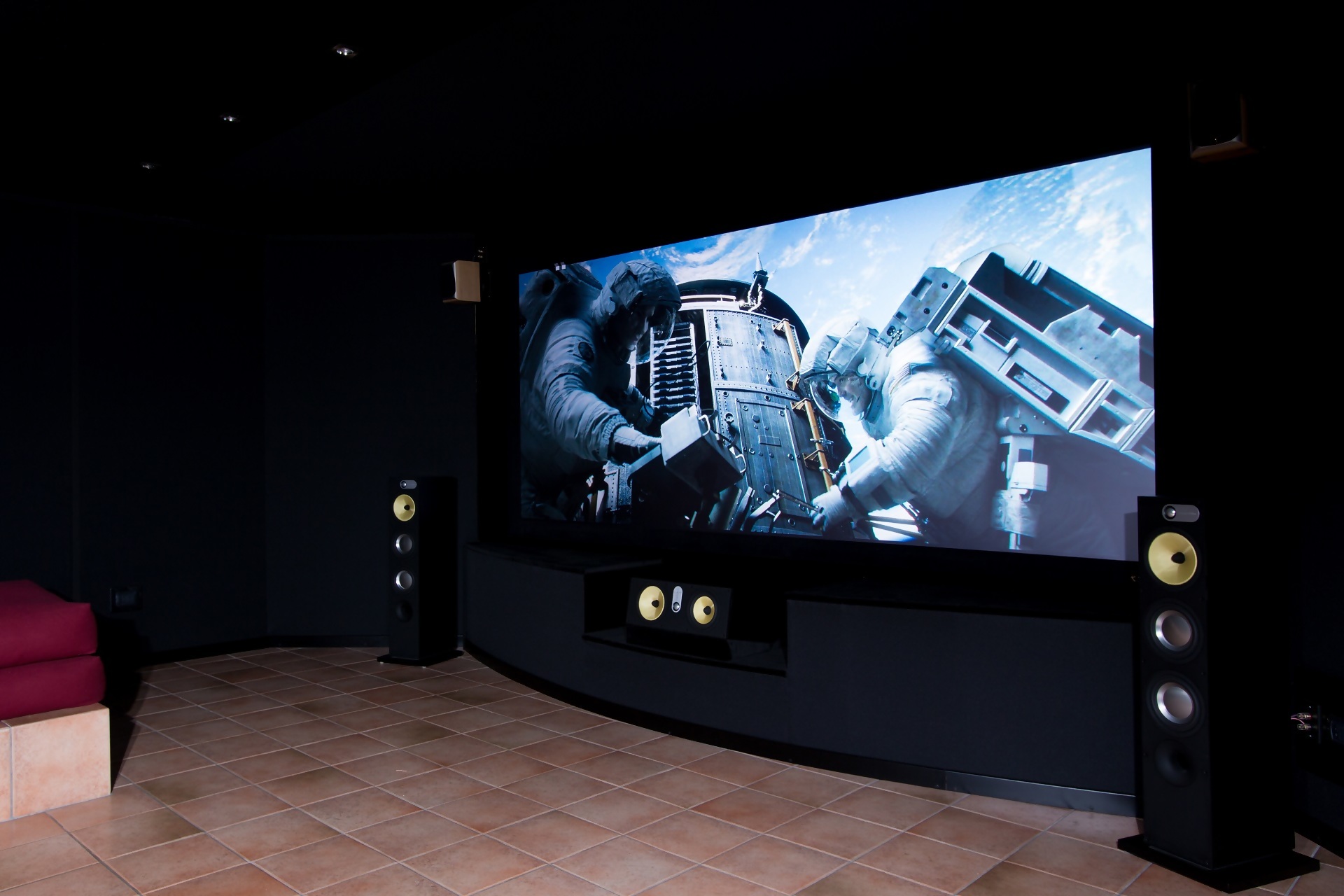 AJDR's Home Theater Gallery - Home theatre AJDR (52 photos)