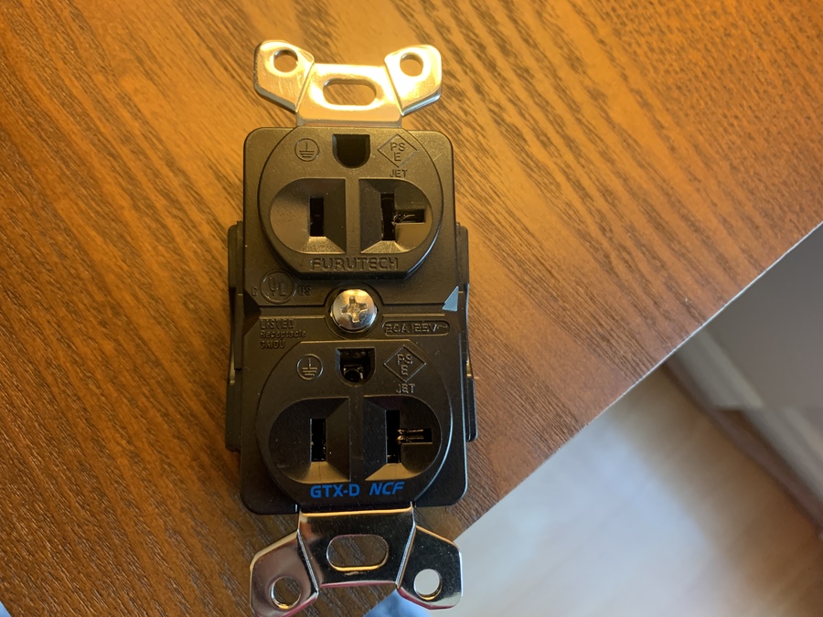 Furutech GTS-D NCF (R)