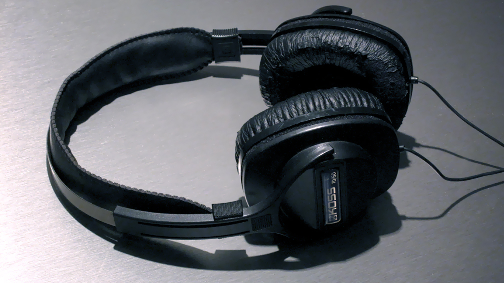 Morrissey's Home Theater Gallery Morrissey's HT (93 photos)