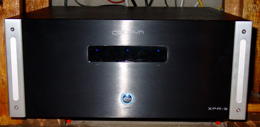 emotiva ultra sub 12