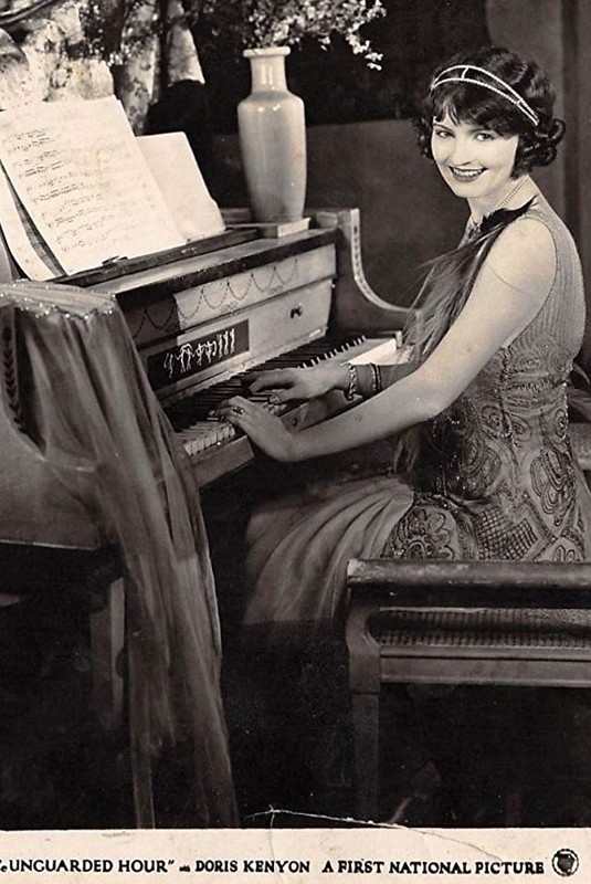 The Unguarded Hour (1925)