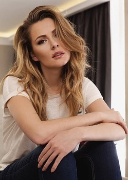 Yalangoch erkaklarning havaskor fotosuratlari