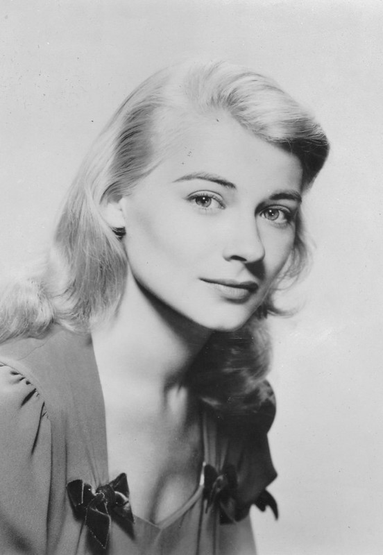 Hope Lange