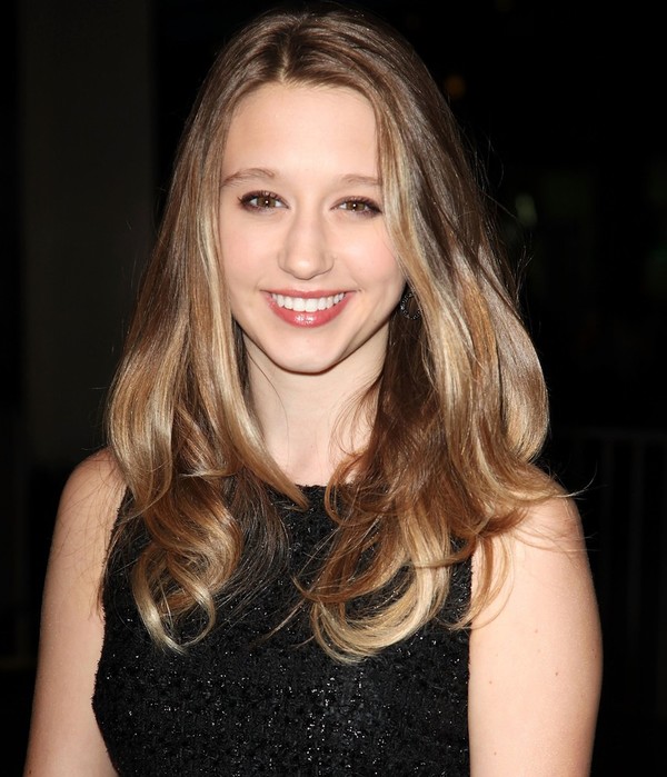 Next photo of Taissa Farmiga