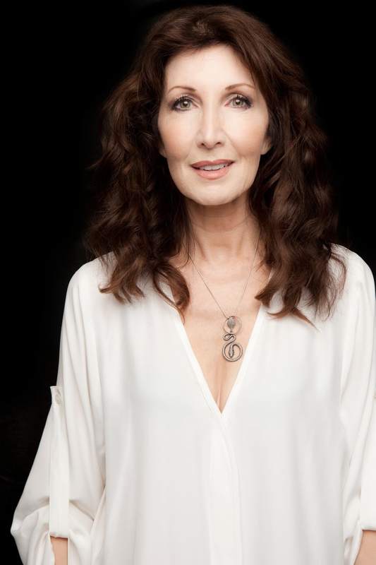 Joanna Gleason
