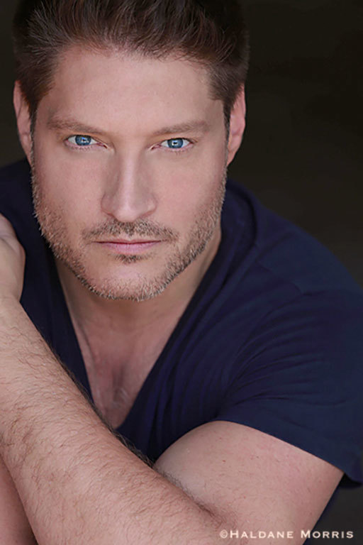 Next photo of Sean Kanan