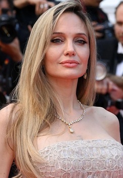 Angelina Jolie
