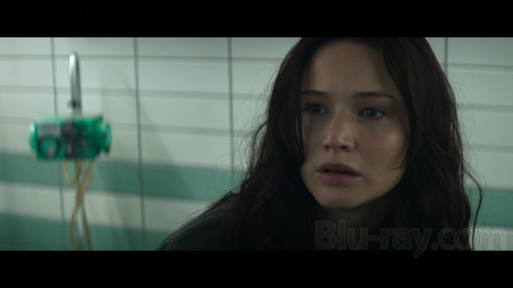 Katniss Everdeen kill President Alma Coin (The Hunger Games Mockingjay Part  2) on Make a GIF