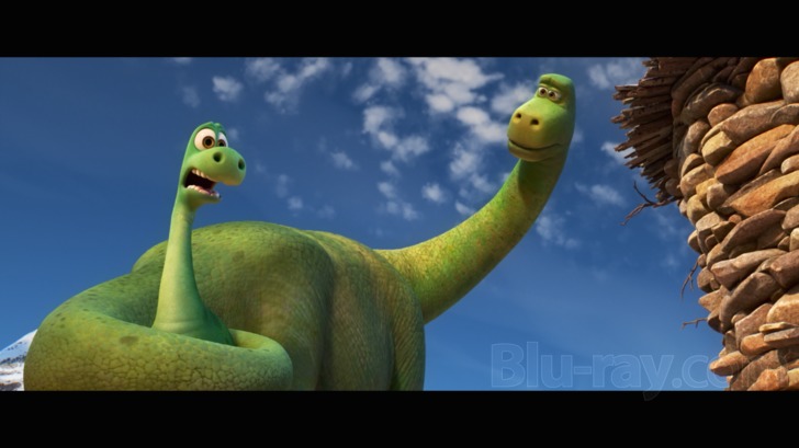 See Arlo and Spot play games in exclusive The Good Dinosaur Blu