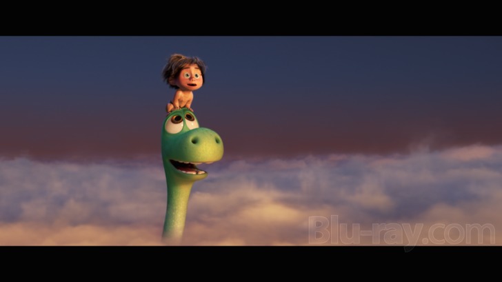 See Arlo and Spot play games in exclusive The Good Dinosaur Blu