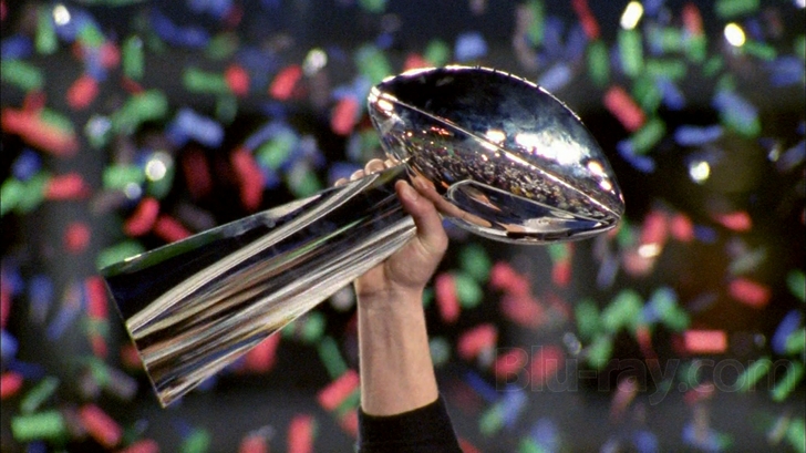 NO FILM, NO VIDEO, NO TV, NO DOCUMENTARY - The Vince Lombardi Trophy is  passed to the MVP Santonio Holmes as the Pittsburgh Steelers beat the  Arizona Cardinals 27-23 in Super Bowl