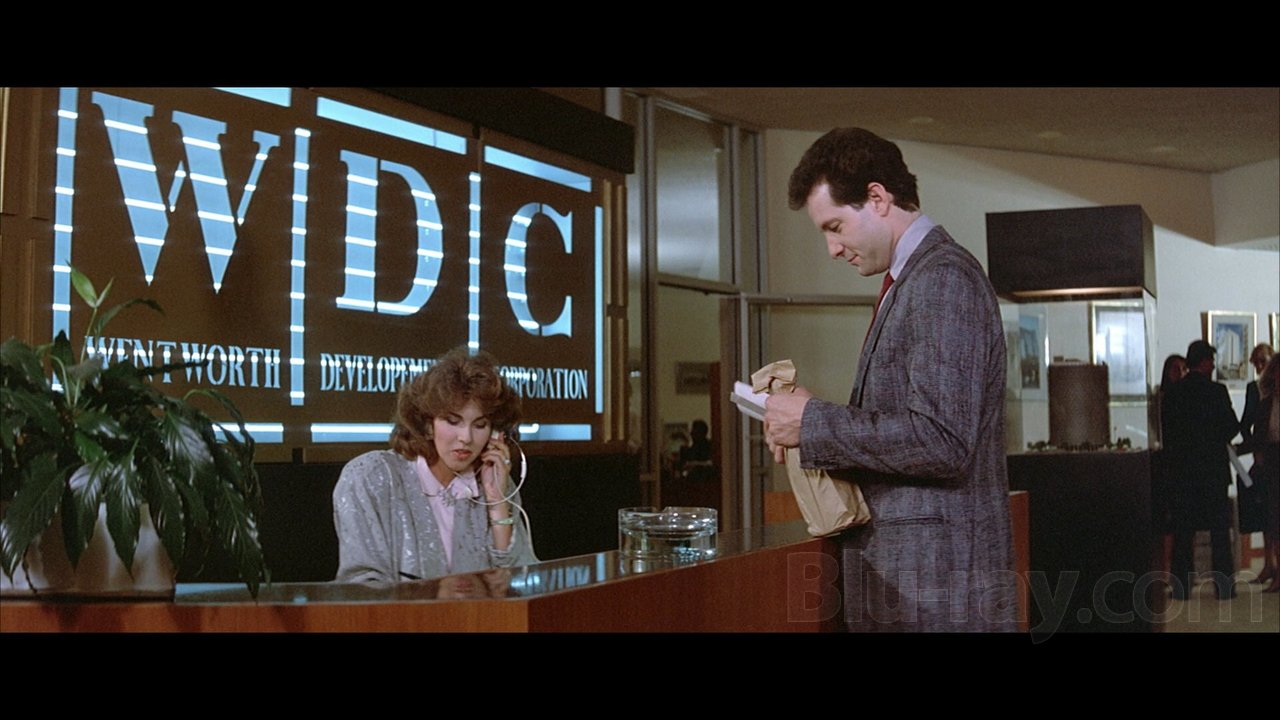 https://images.static-bluray.com/reviews/18744_7_large.jpg