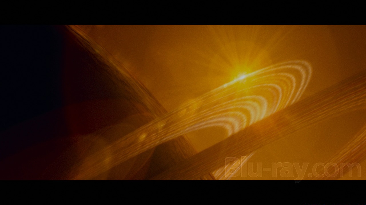 https://images.static-bluray.com/reviews/21567_19_large.jpg
