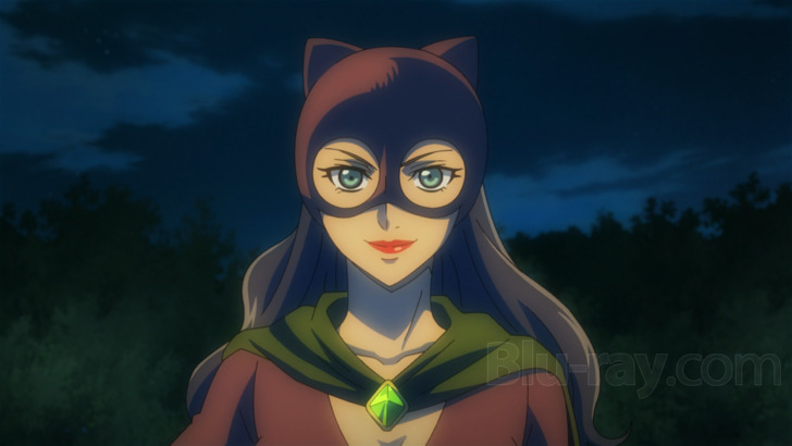 Catwoman: Hunted Images Reveal Lauren Cohan's Julia Pennyworth