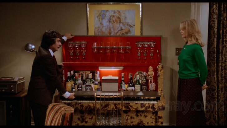 thumbnail image 2 of Foul Play [New 4K UHD Blu-ray] – Goldie Hawn, Chevy Chase – KL Studio Classics 2025 Release 2 of 6