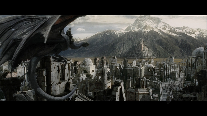 USA. Minas Tirith - the city of Gondor in a scene from (C)New Line Cinema  film: The Lord of the Rings: The Return of the King (2003) . PLOT: Gandalf  and Aragorn