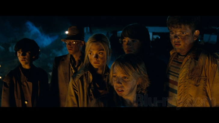 Super 8 - review, Movies